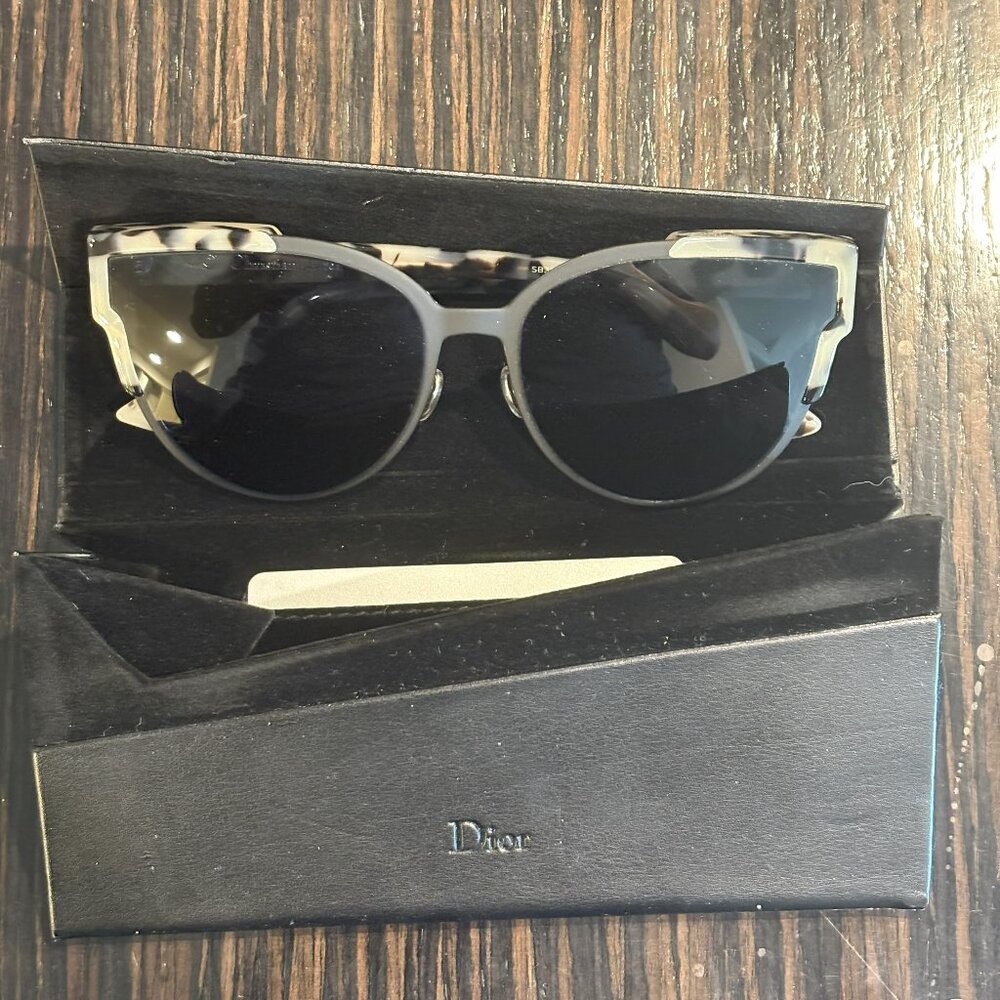 Sunglasses - DIOR - Cat eye Black Tortoise